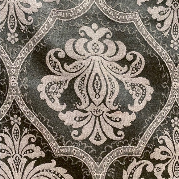 WHBM Black & Gray Pencil Skirt w/ Mansion Design - Picture 4 of 7